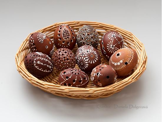 Slepačie kraslice vŕtané, madeira